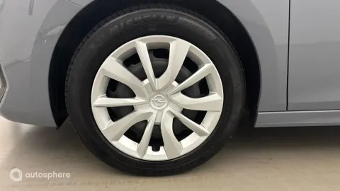 Car image 20