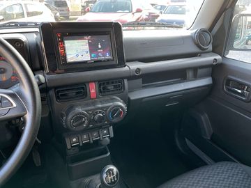 Car image 10