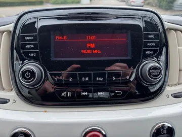 Car image 16