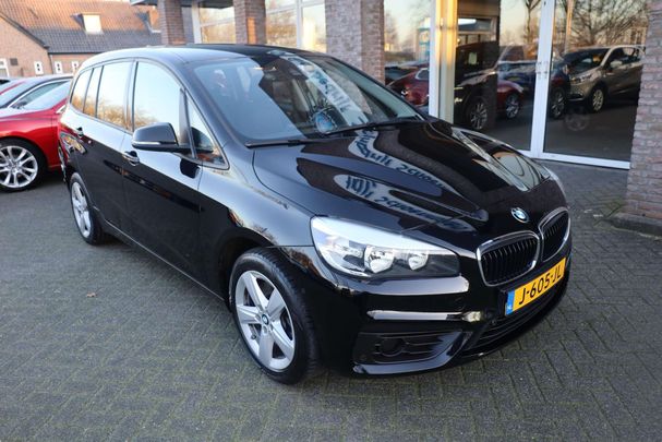 BMW 220i Gran Tourer 141 kW image number 2