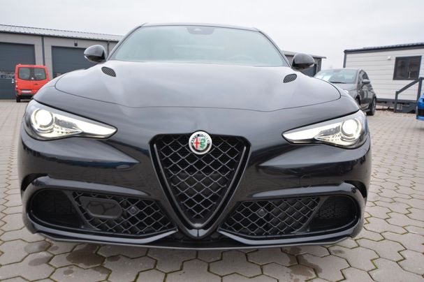 Alfa Romeo Giulia 2.9 V6 Bi-Turbo Quadrifoglio 375 kW image number 8