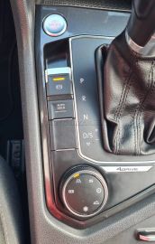 Car image 37