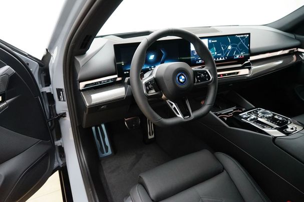 BMW i5 eDrive40 250 kW image number 4