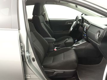 Car image 30