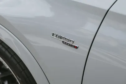 Car image 35