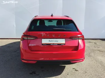 Car image 32