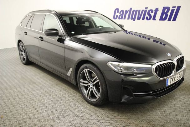 BMW 520d Touring 140 kW image number 2