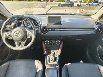 Car image 16