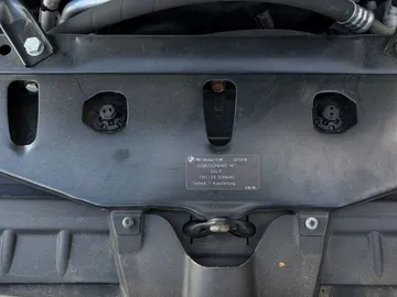 Car image 35