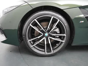 Car image 29