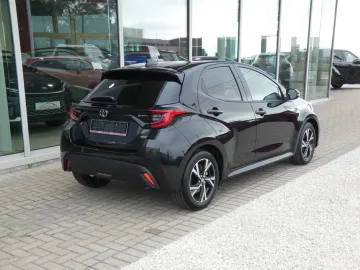 Car image 31