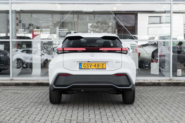 Toyota C-HR Hybrid Dynamic 90 kW image number 6