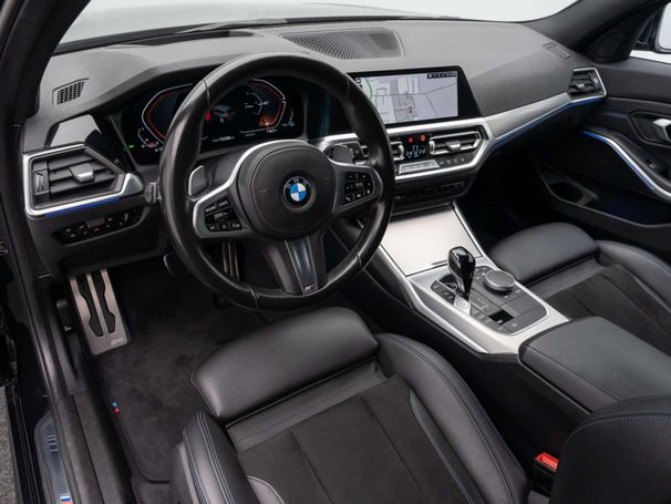 BMW 330i Touring M Sport 190 kW image number 23