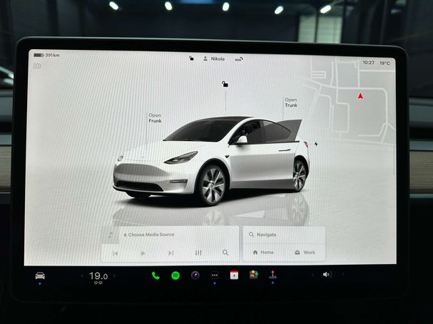 Tesla Model Y Long Range AWD 254 kW image number 17