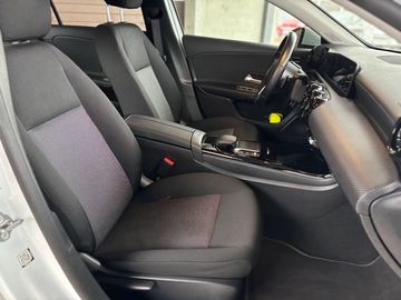 Car image 37