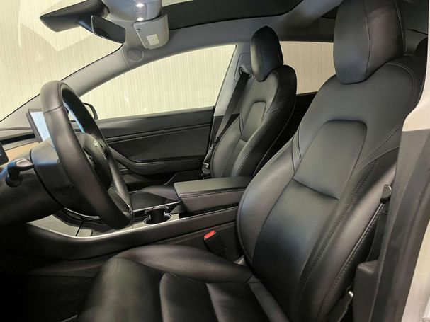 Tesla Model 3 Performance AWD 340 kW image number 4