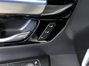 Car image 50