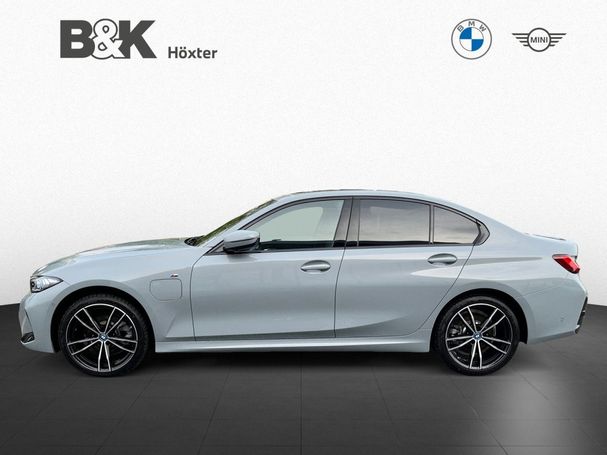 BMW 330e M xDrive 215 kW image number 8