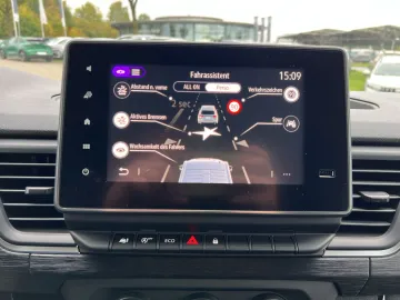 Car image 29