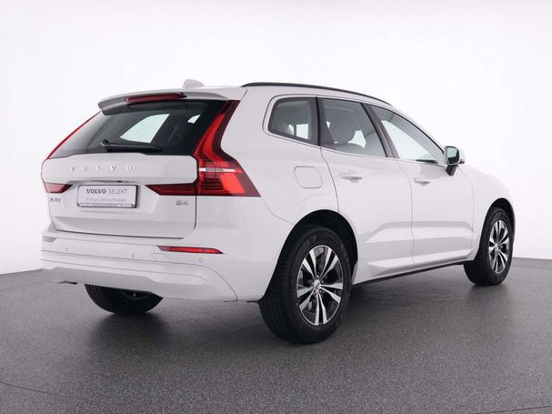 Volvo XC60 B4 Momentum 145 kW image number 3