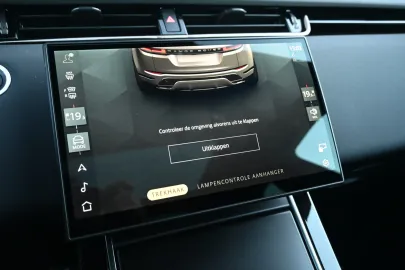 Car image 32
