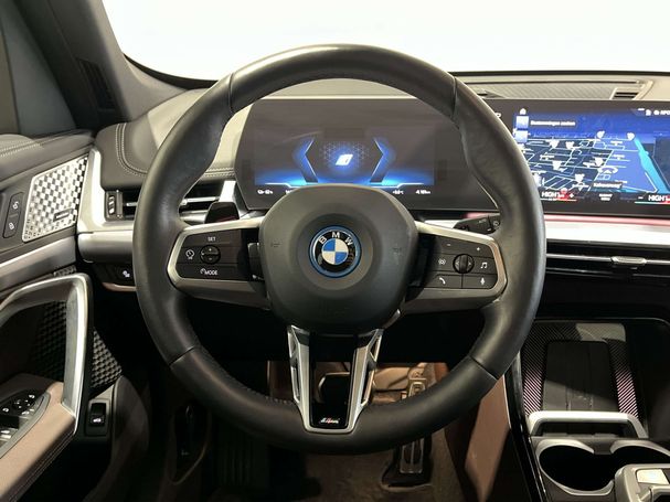 BMW iX1 xDrive30 M Sport 230 kW image number 3