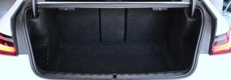 Car image 25