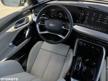 Car image 40