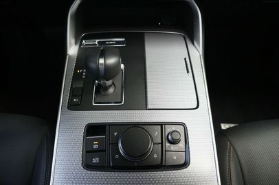 Car image 33