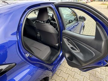 Car image 20