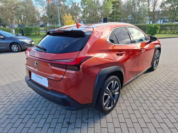 Lexus UX 200 126 kW image number 2