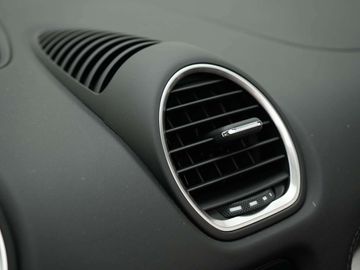 Car image 39