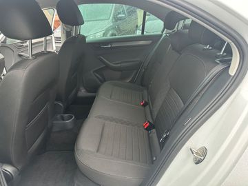 Car image 30