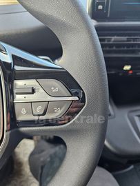 Car image 35