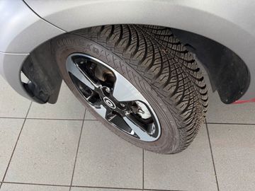 Car image 48