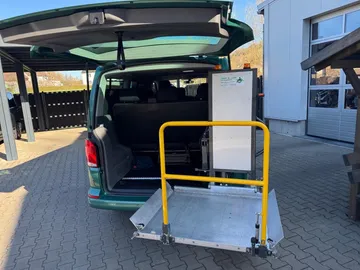 Car image 34