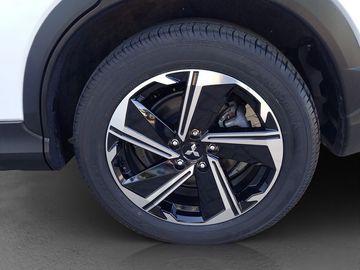 Car image 26