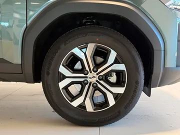 Car image 23