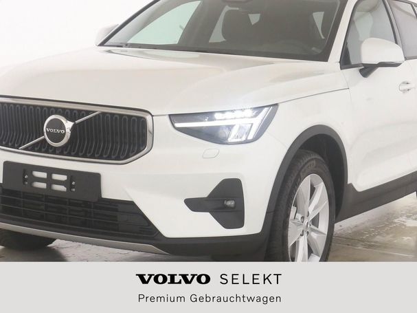 Volvo XC40 B3 Core 120 kW image number 18