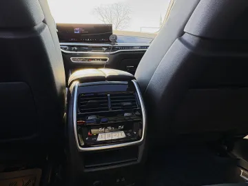 Car image 46