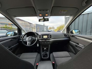 Car image 24