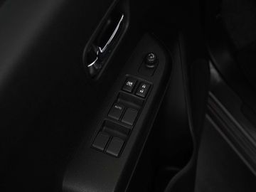 Car image 31