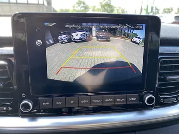 Car image 21