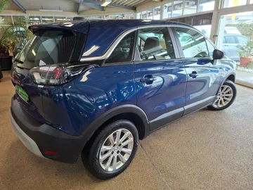 Car image 32