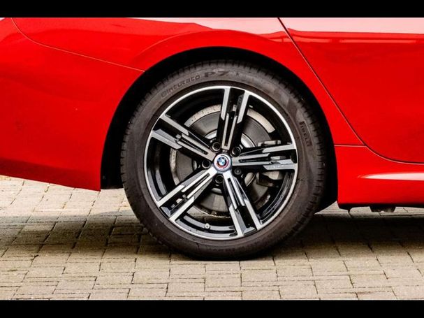 BMW 330e Touring M 215 kW image number 5