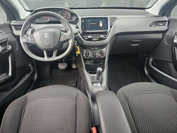 Car image 13