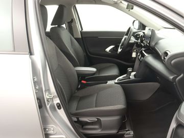 Car image 30