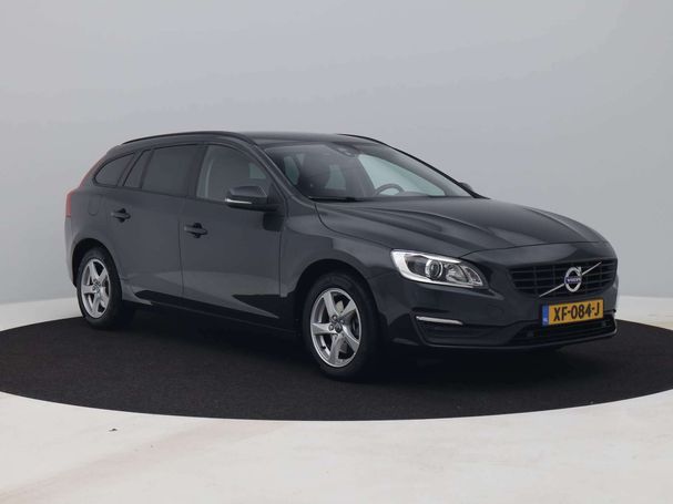 Volvo V60 T3 112 kW image number 2