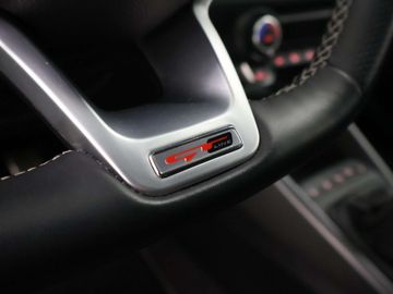 Car image 37