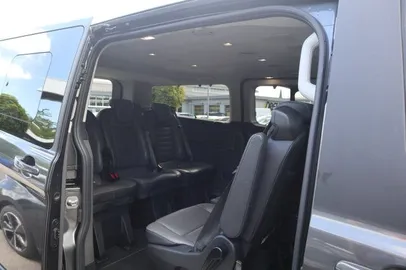 Car image 33
